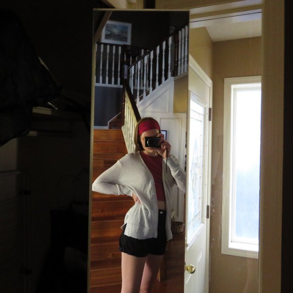 Cardigan - Picture 5 of 9